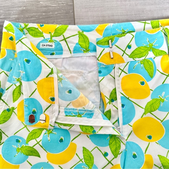 Lilly Pulitzer Lemon & Blueberry Capris 🍋 🫐 - Picture 5 of 9